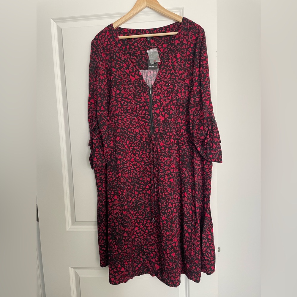 Torrid Red A-Line Midi Dress with V-Neck and Cuffed Sleeves XXL heart Red - Picture 5 of 16